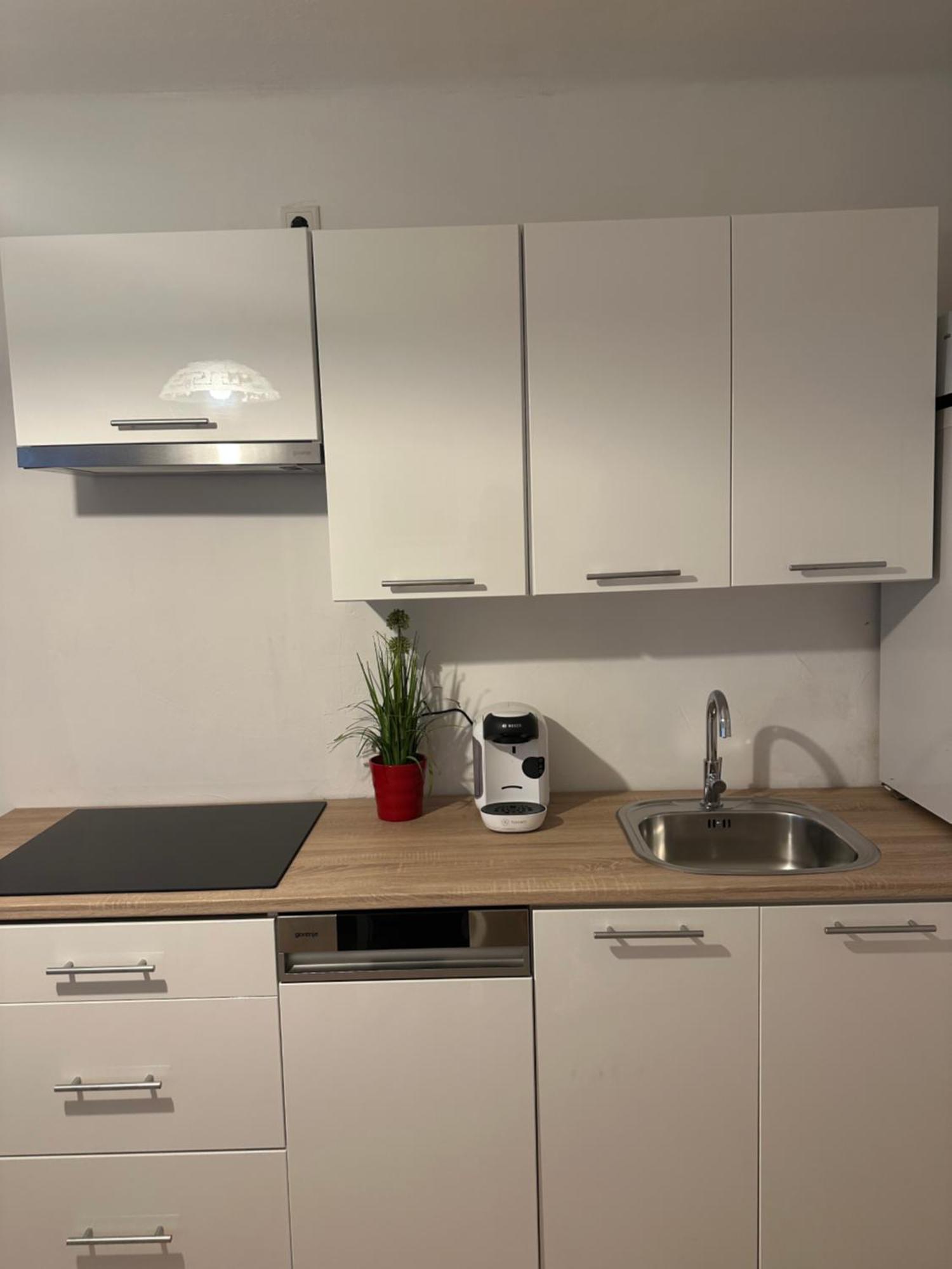 Cheap Outlet Center Apartment With Pool Parndorf Esterno foto